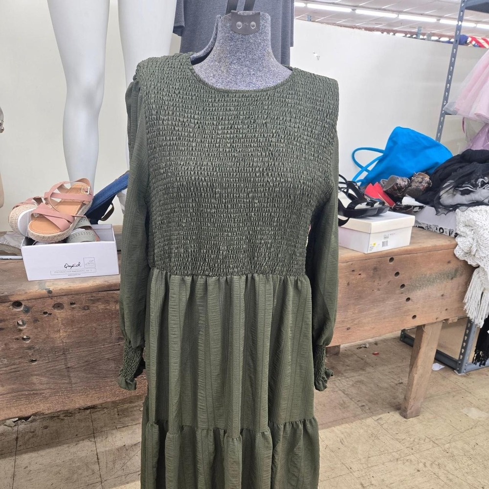 Woman's Green Maxi Dress with Smocked Bodice and Tiered Skirt 5XL